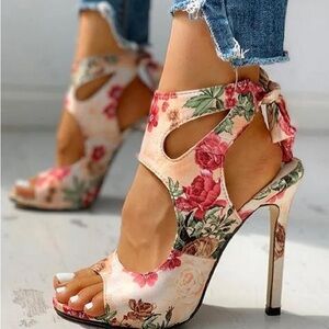 Flower heels